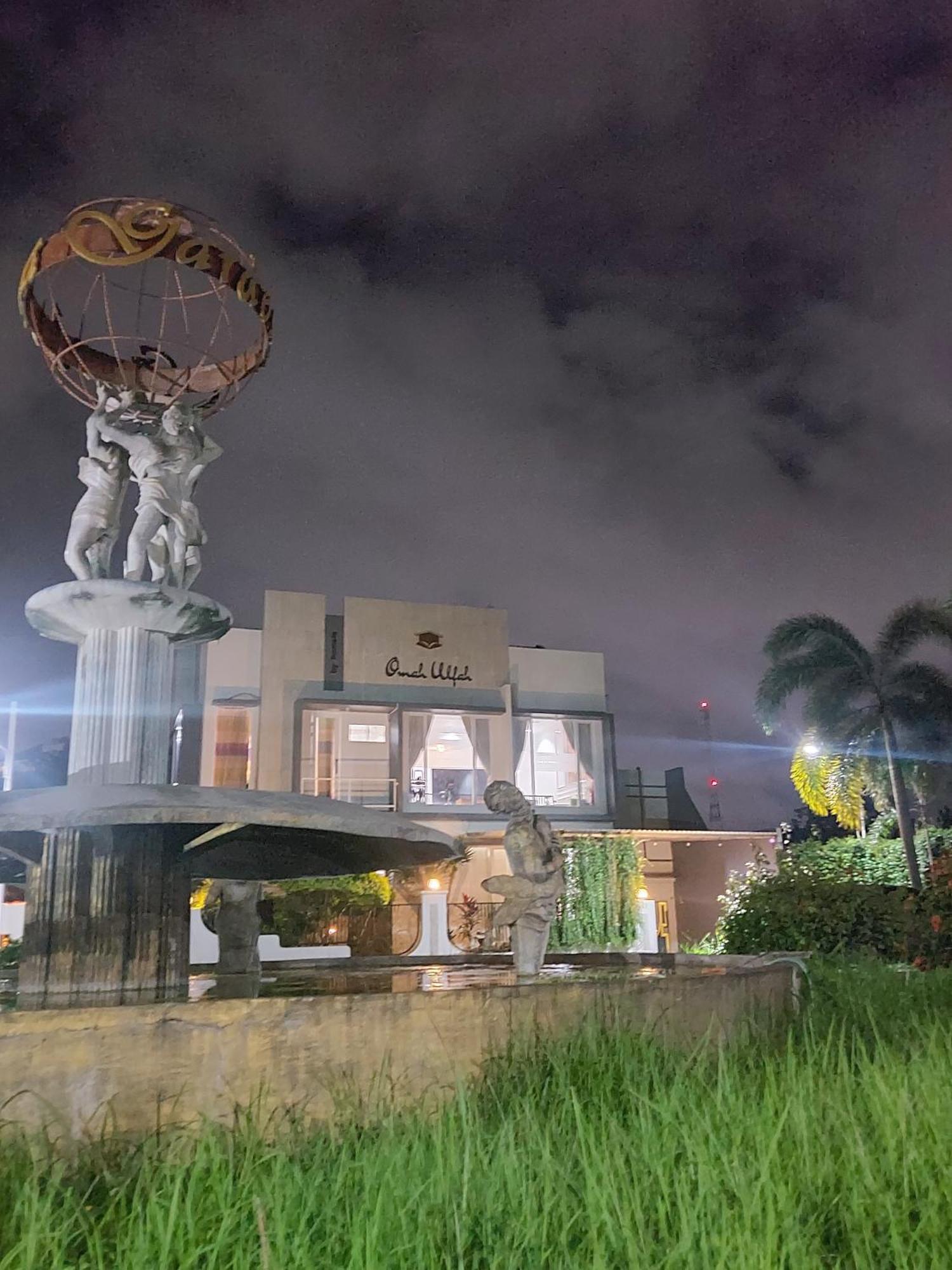 Omah Ulfah Homestay 外南梦 外观 照片